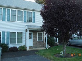 49 Aveonis Ct, Fishkill, NY 12524