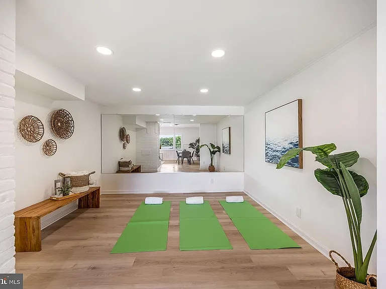 3612 Ridgeway Ter — Photo 52