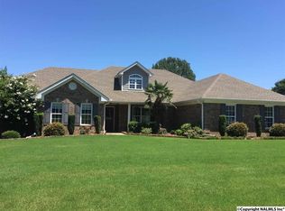 90 Chase Dr, Decatur, AL 35603