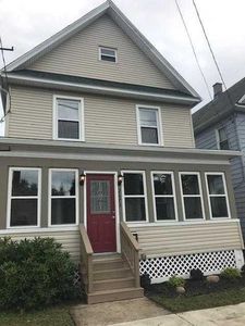 2671 Maple St, Erie, PA, 16508