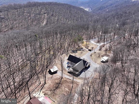 5th image of 1807 Pine Ridge Rd