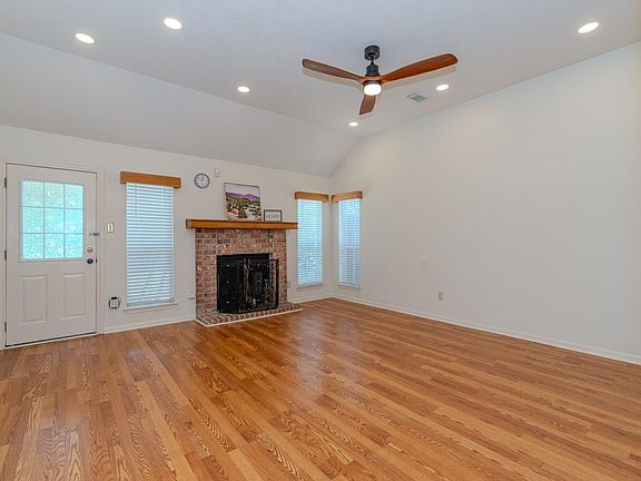 2nd image of 2335 Sunflower Ln