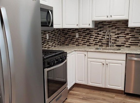 4th image of 1601 Cypress Ln