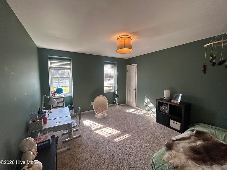 109 Jennie Dr — Photo 10