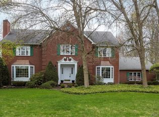 79 Roxbury Park, East Amherst, NY 14051