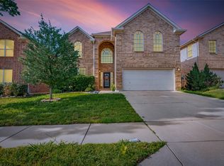 5233 Briar Forest Rd, Fort Worth, TX 76244
