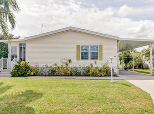 928 Wren Cir, Barefoot Bay, FL 32976