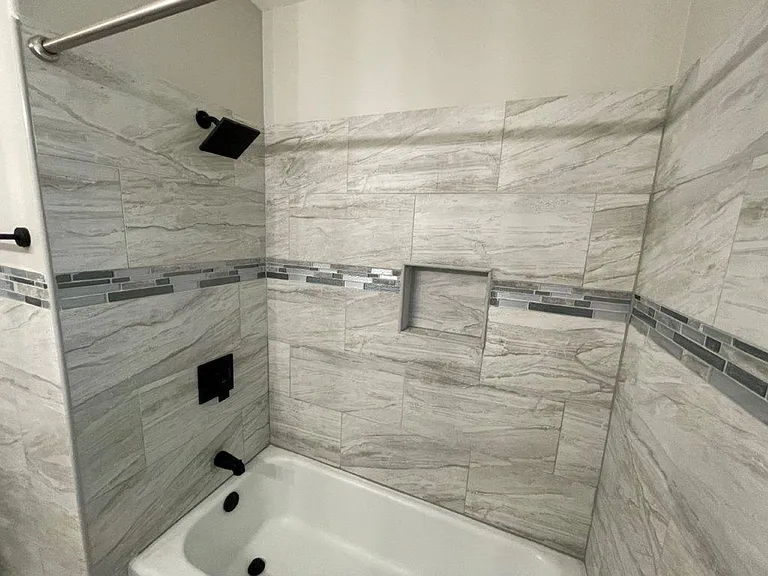 605 Kentshire Cir — Photo 21