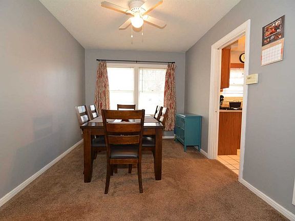 4th image of 1716 E Blackford Ave