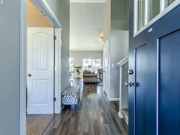3rd image of 523 Leah Ln