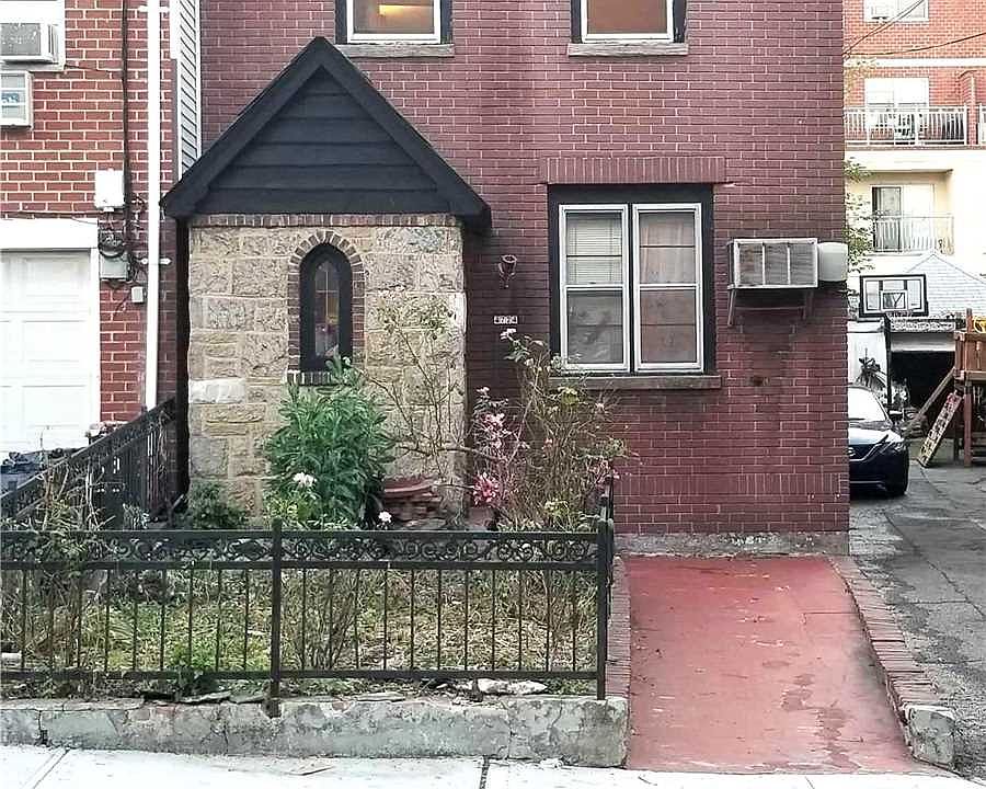 1st image of 47-24 59th Pl
