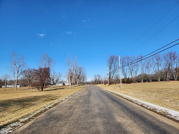 2nd image of 62 Lake Wildwood Dr