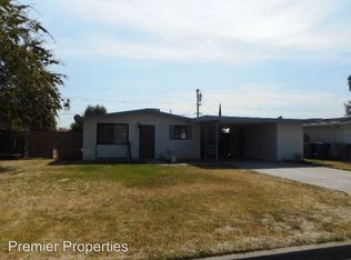 116 Rall Ave, Clovis, CA 93612