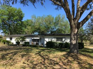 660 E Country Club Dr, Williston, FL 32696