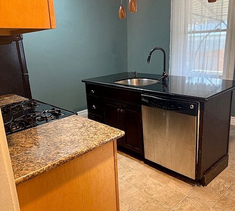 5th image of 4315 Verne Ave