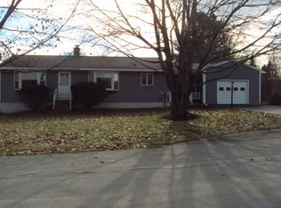 174 Marvel St, Farmington, ME 04938