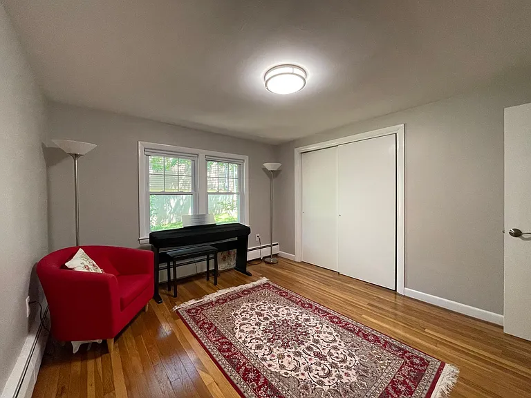 Bedroom 2. The furniture in this picture is not included.