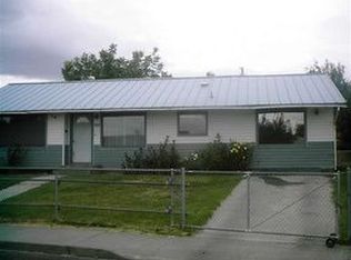 322 W Lincoln Ave, Sunnyside, WA