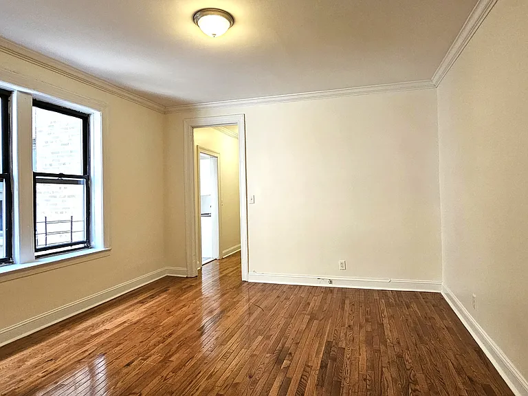 106 Fort Washington Ave #4C — Photo 2