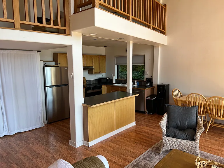 2058 Dellesta Dr — Photo 22
