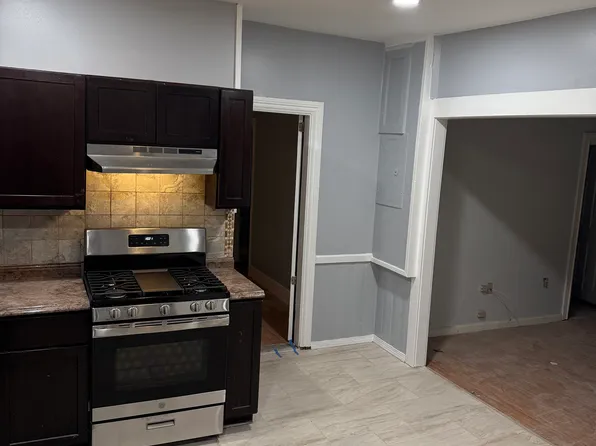 304 Veazie St Floor 2, Providence, RI 02904