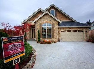 1708 Kitsap Pl NE, Renton, WA 98059