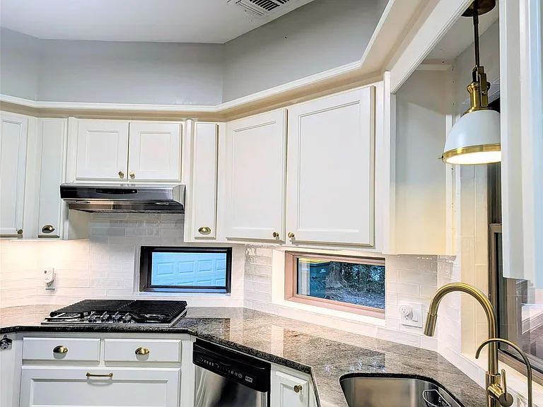 9 Mallard Glen Pl — Photo 43