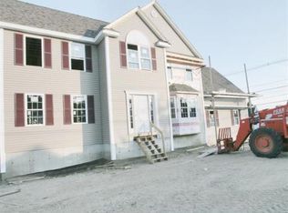 7 Maxwell Ave, Norwood, MA 02062