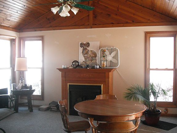 sunroom/fireplace