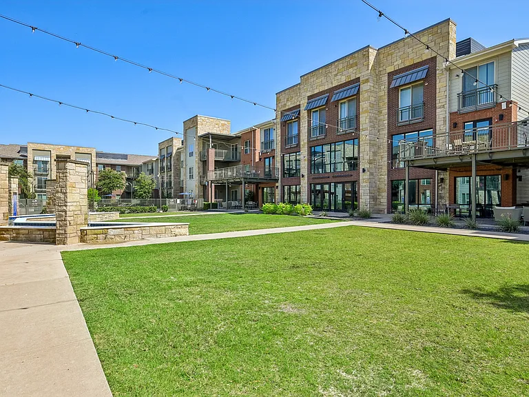 Gateway Pines — Photo 36