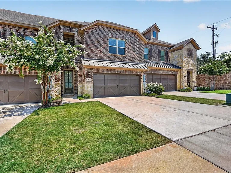 2873 Creekway Dr — Photo 4