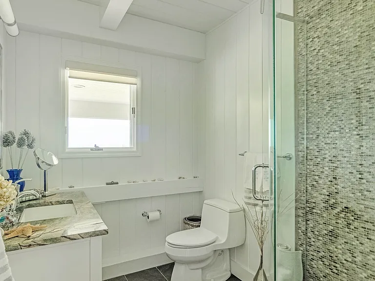 2700 Sound Dr — Photo 17