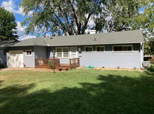 223 SW McClendon Dr, Lees Summit, MO 64081