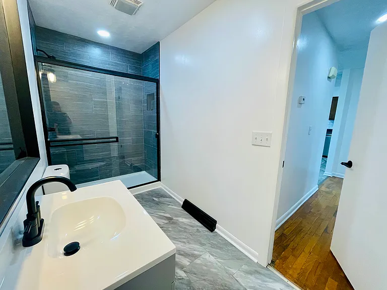908 S Crutcher Ave #B — Photo 3