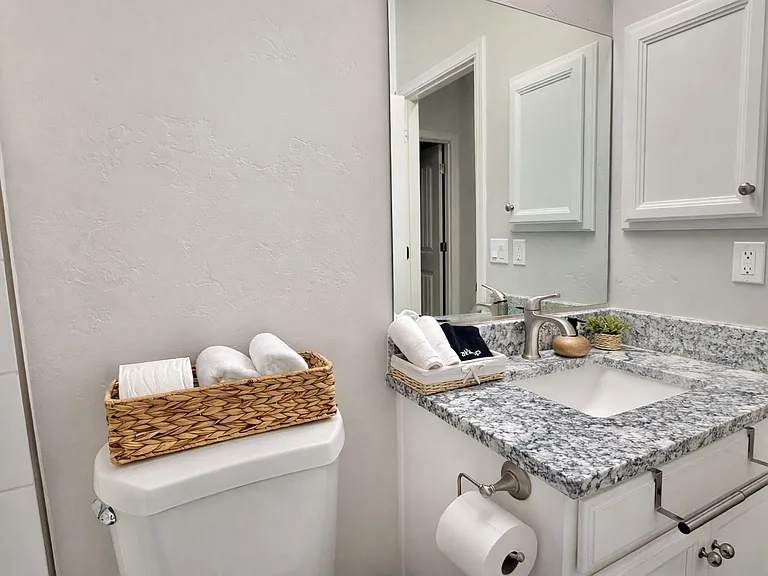 3406 Charleston St — Photo 26