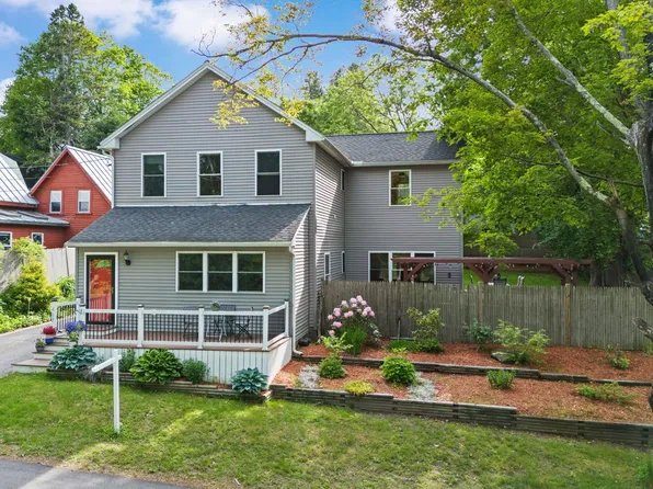 417 Locust Street, Rollinsford, NH 03869