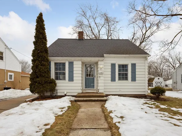 517 Laura St, Green Bay, WI 54302