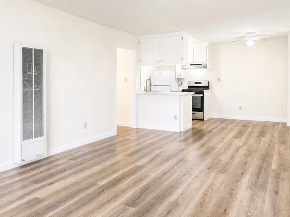 18521 Prairie St, 18521 Prairie St APT 217, Northridge, CA 91324