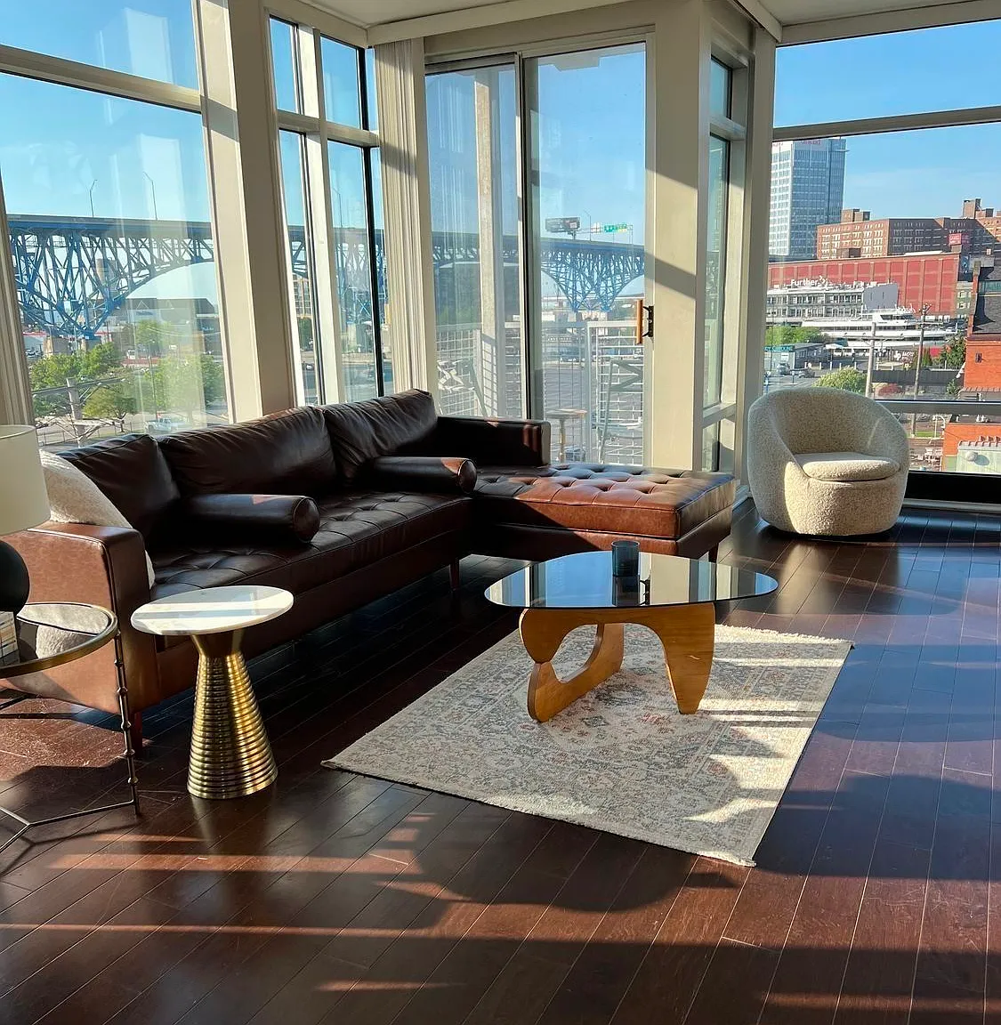 2 bed, 2.0 bath, 1141 sqft, $2,400 — Photo 3