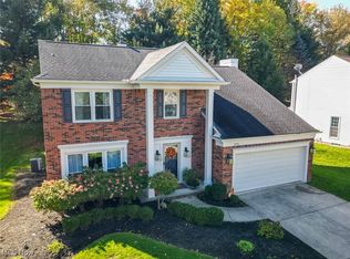 2252 White Marsh Dr, Twinsburg, OH 44087