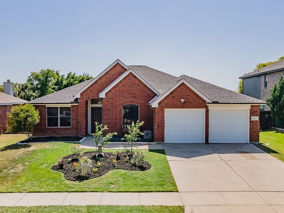 1st image of 9517 Fox Hill Dr