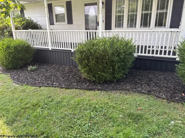 5032 Garfield St, Clarksburg, WV 26301