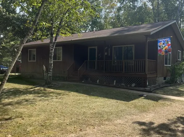 2771 Port Austin Rd, Port Austin, MI 48467