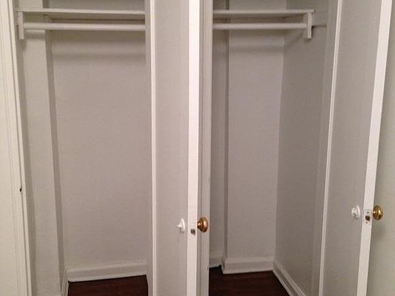 5th image of 3538 75th St APT 3E