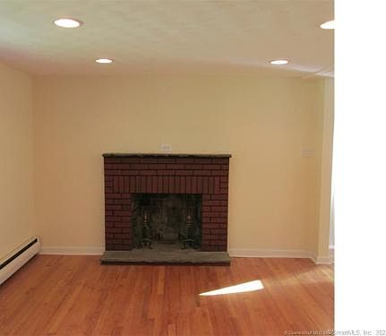 4th image of 143 Old Evarts Ln