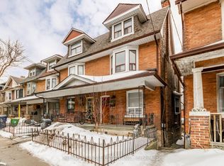 1057 Davenport Rd, Toronto, ON M6G2C2