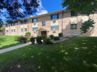 N114W15846 Sylvan Cir APT 106, Germantown, WI 53022
