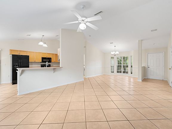 4th image of 6905 SW 85th Ter