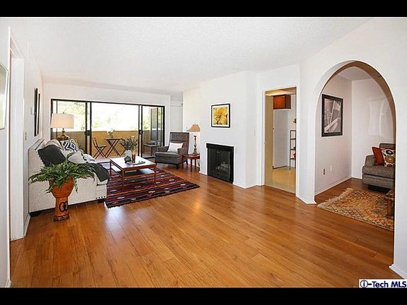 5th image of 444 Piedmont Ave