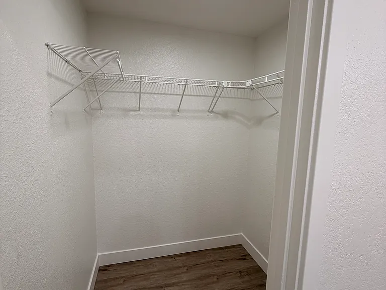 Walk in closet 1
